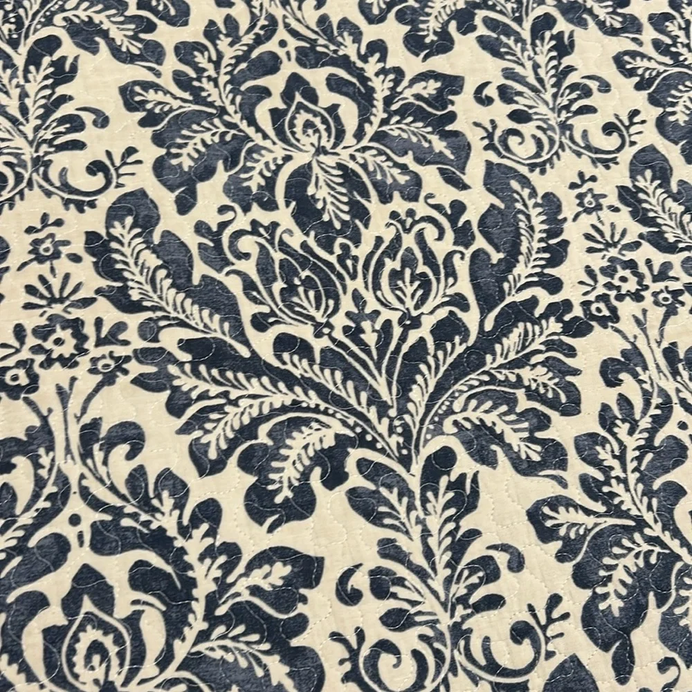 Queen sized reversible blue and white quilt/coverlet